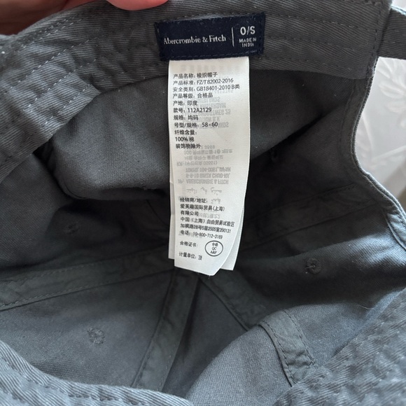 Abercrombie & Fitch Gray Baseball Cap with Embroidered Moose Logo - Picture 2 of 5